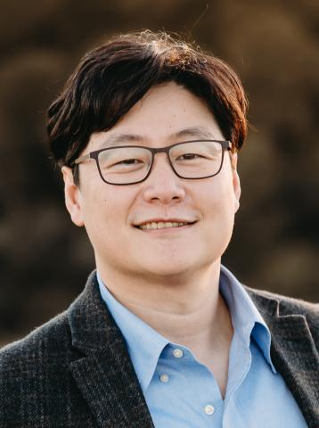 Dr. Yi Li