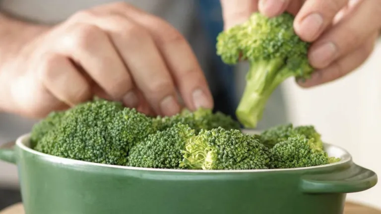 bowl of broccoli