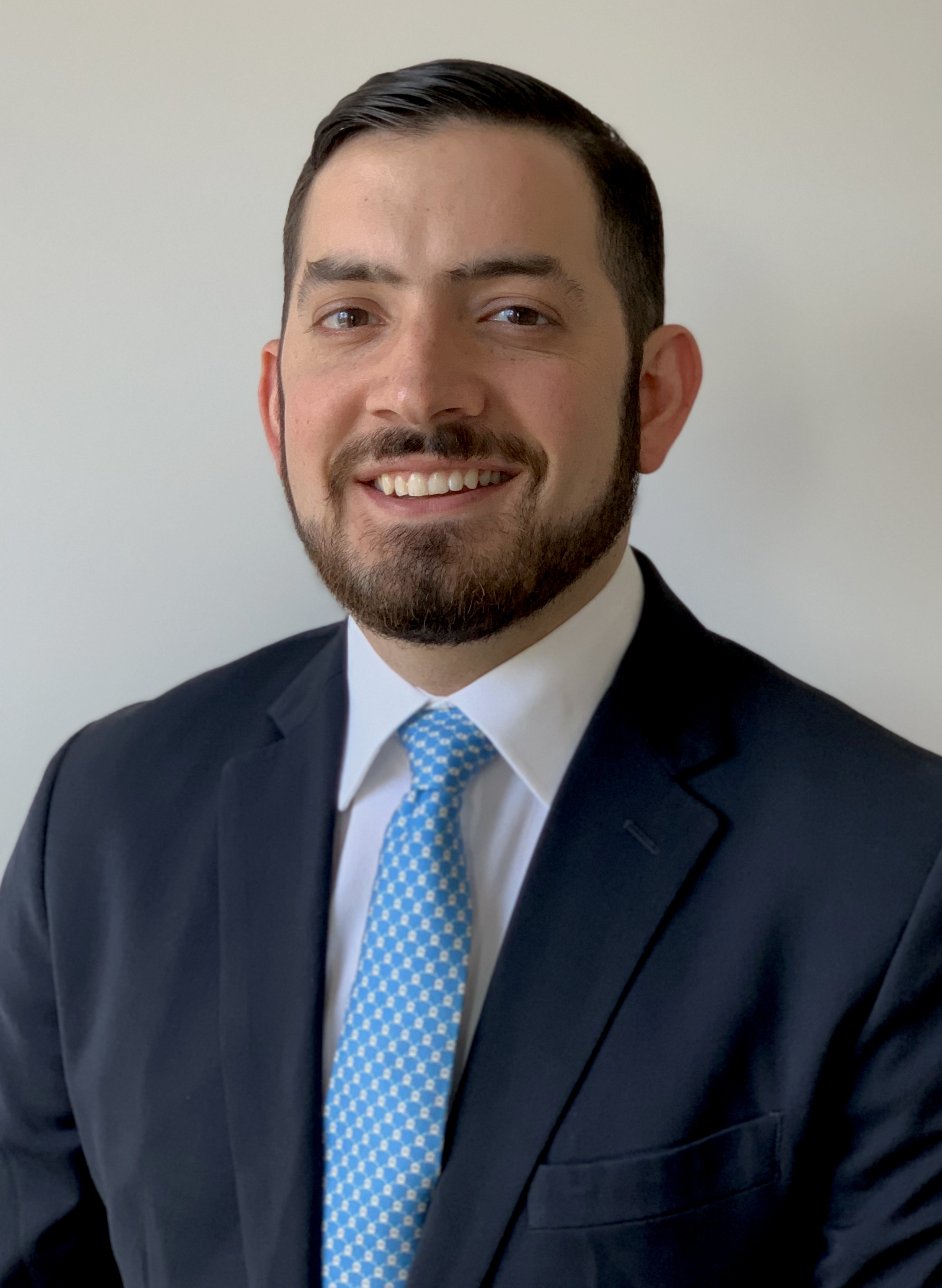 Dr Jorge Mena